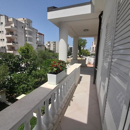 Villa Kurti Durrës Exteriör bild