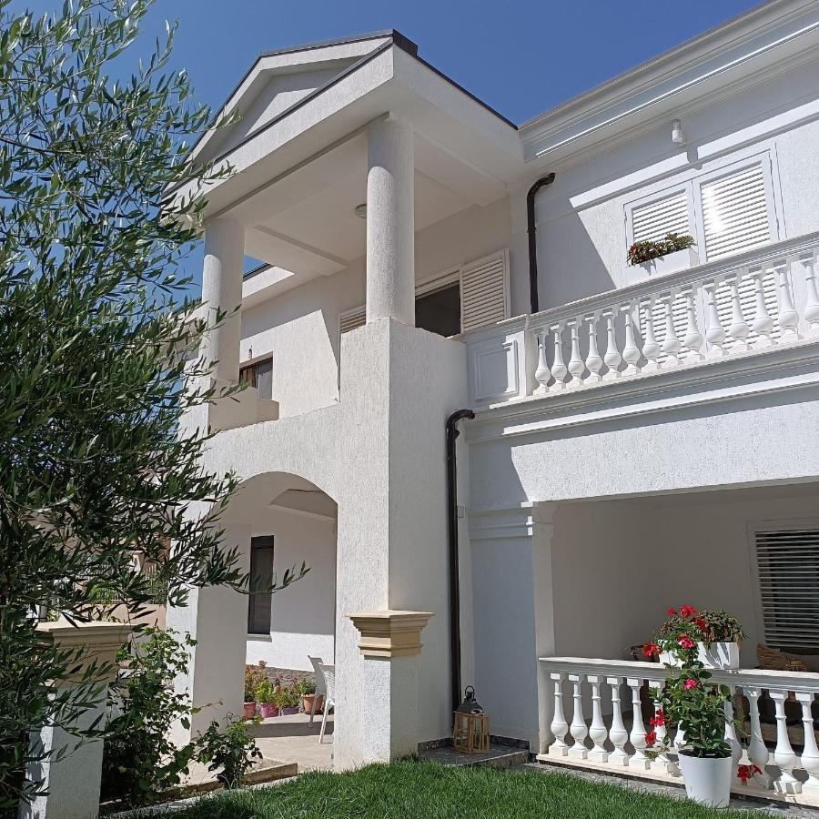 Villa Kurti Durrës Exteriör bild
