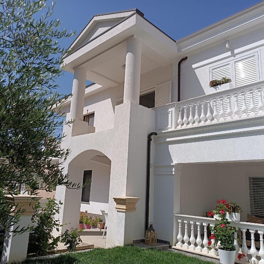 Villa Kurti Durrës Exteriör bild