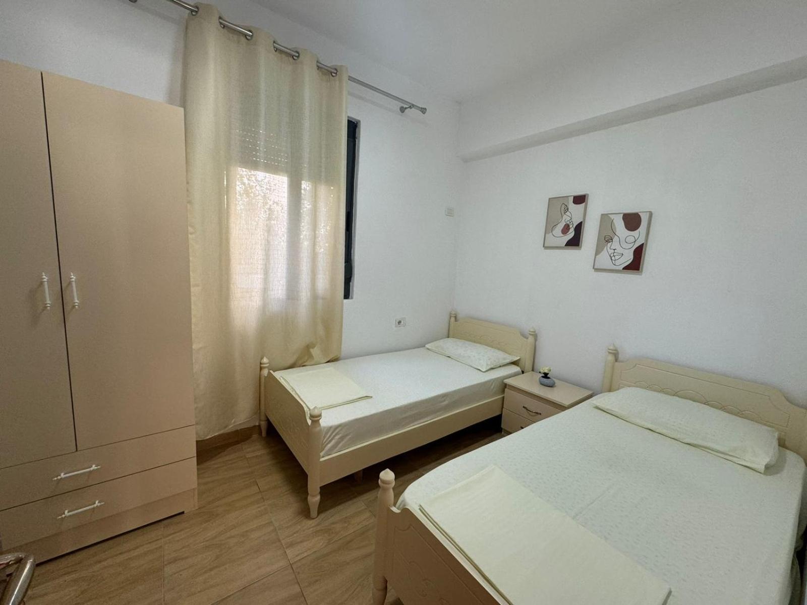 Villa Kurti Durrës Exteriör bild