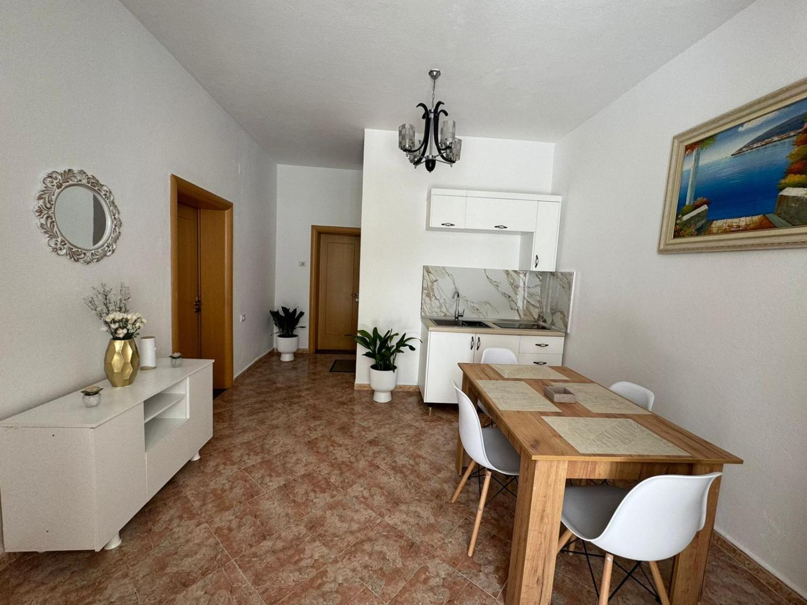 Villa Kurti Durrës Exteriör bild